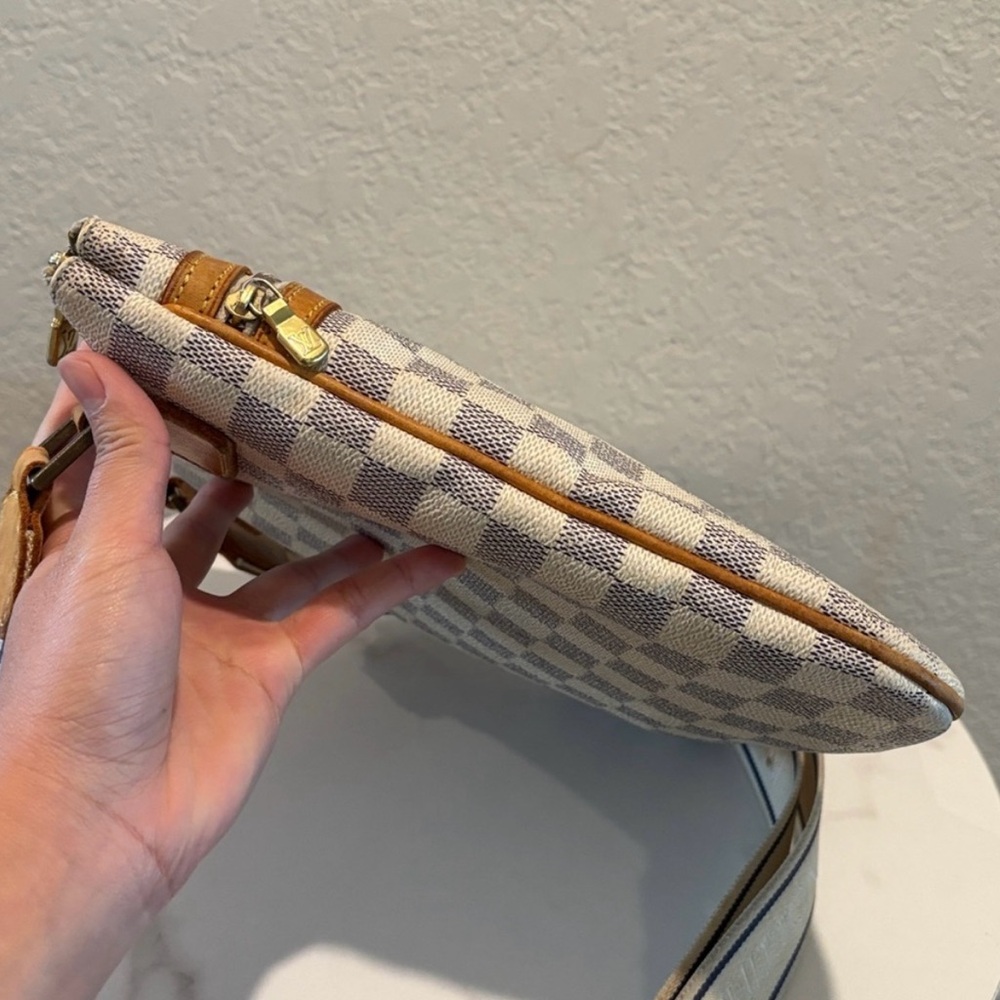 Louis Vuitton Azur Bosphore White Damier Crossbody Bag - Picture 5 of 15